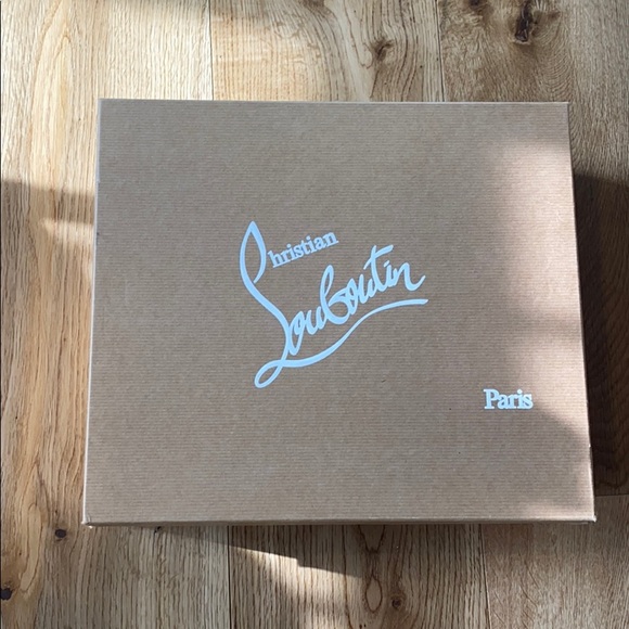 Stunning Christian Louboutin - Picture 7 of 13